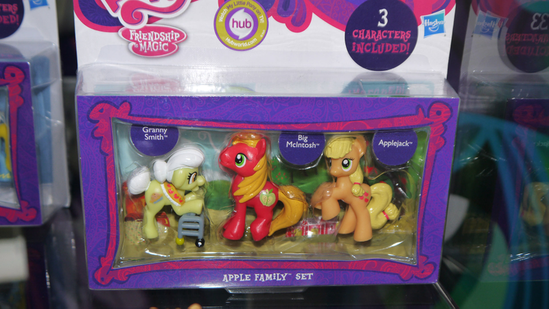 Illustration for article titled My Little Pony, Comic-Con Ponies